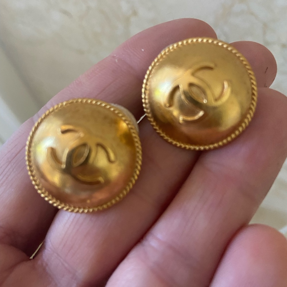 Authentic CHANEL CC Logo Button Clip Earrings 1995 France Gold Tone